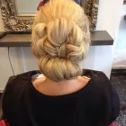 Business 7 image REDMOND'S HAIR & BEAUTY Nail Salons & Technicians in Portlaoise LS