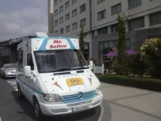 Business 19 image DROGHEDA ICE-CREAM VAN HIRE