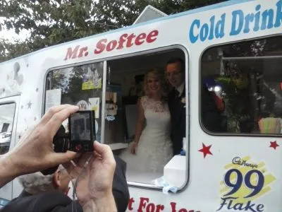 Business 20 image DROGHEDA ICE-CREAM VAN HIRE