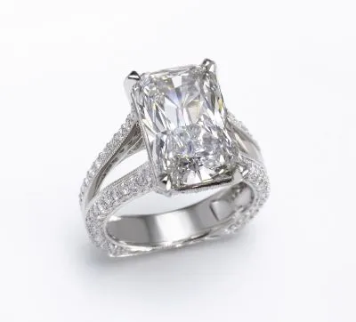 Business 3 image VOLTAIRE DIAMONDS