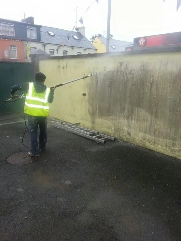 Business 7 image OLLIE GILSENAN PAINTING & MAINTENANCE