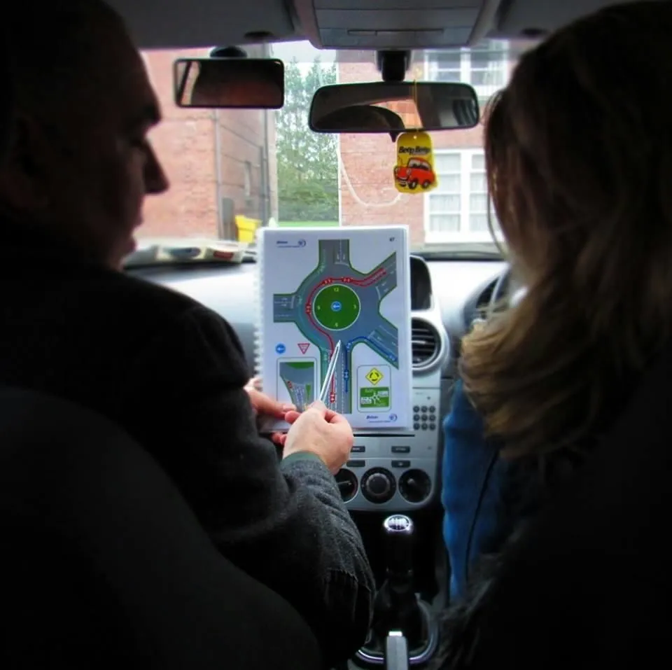 Business 2 image NEPTUNE SCHOOL OF MOTORING